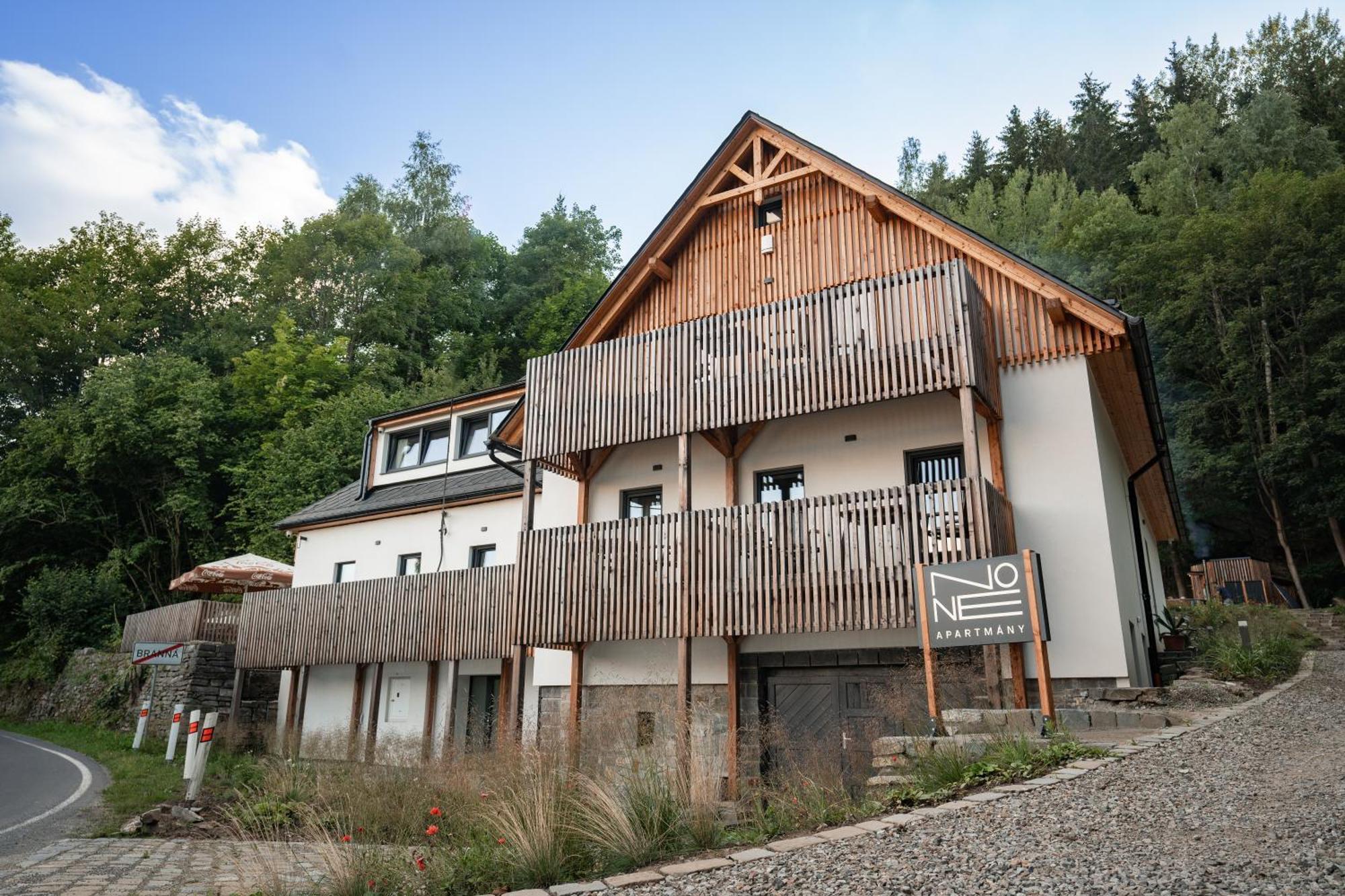 Apartmany None Branná 外观 照片